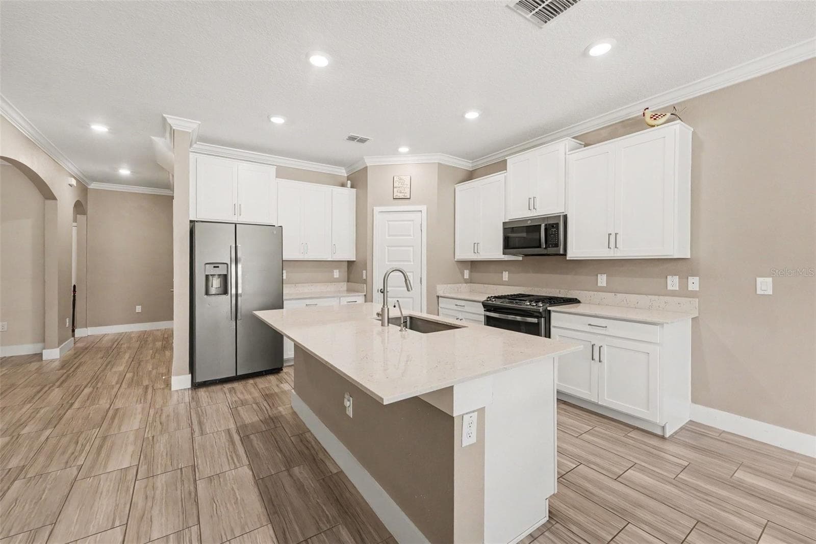 Single Family Residence at 17989 FRAME BND, LAND O LAKES, photo 5 of 55