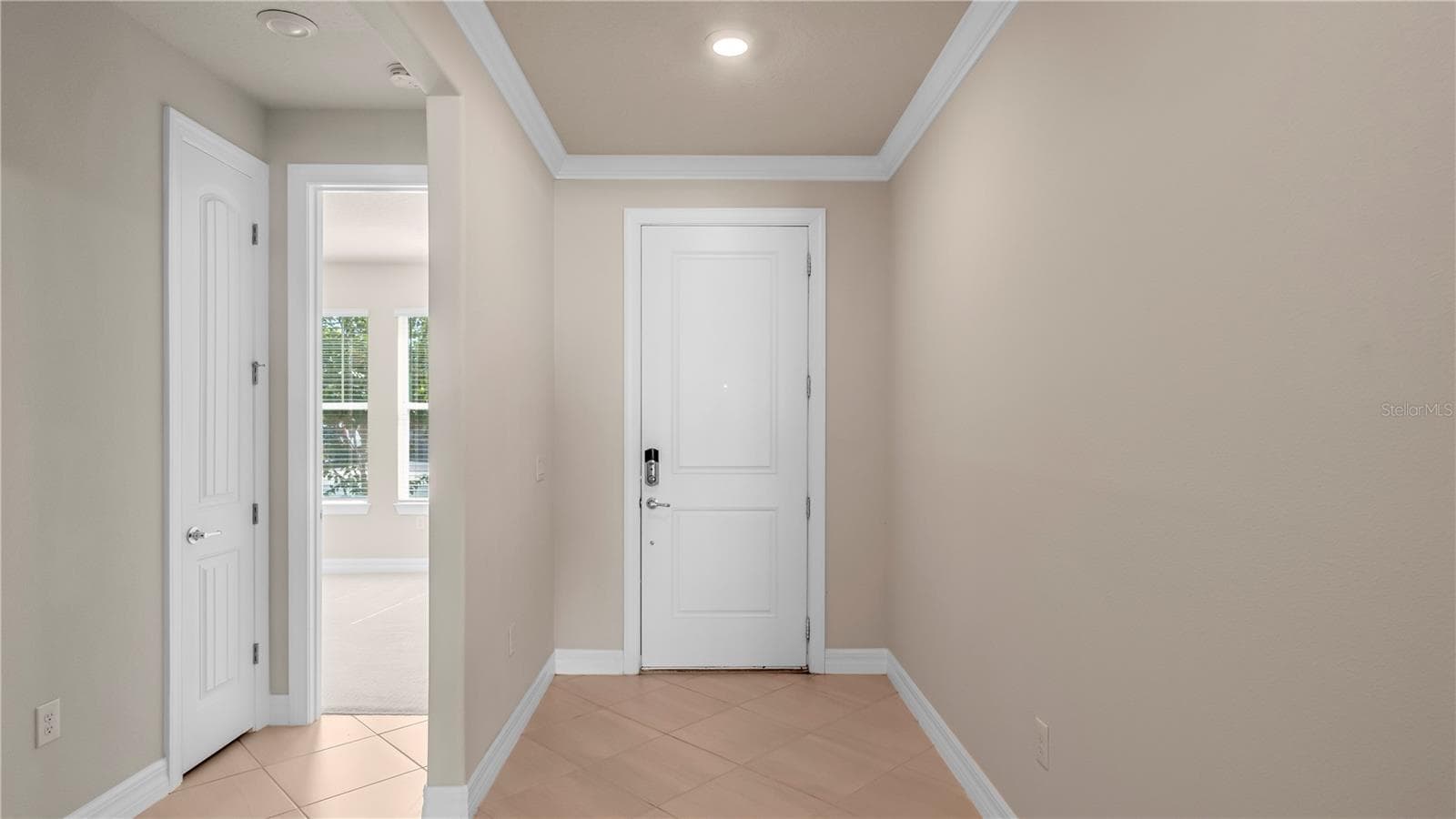 Single Family Residence at 9212 HANGING VINE CT, ORLANDO, photo 8 of 44