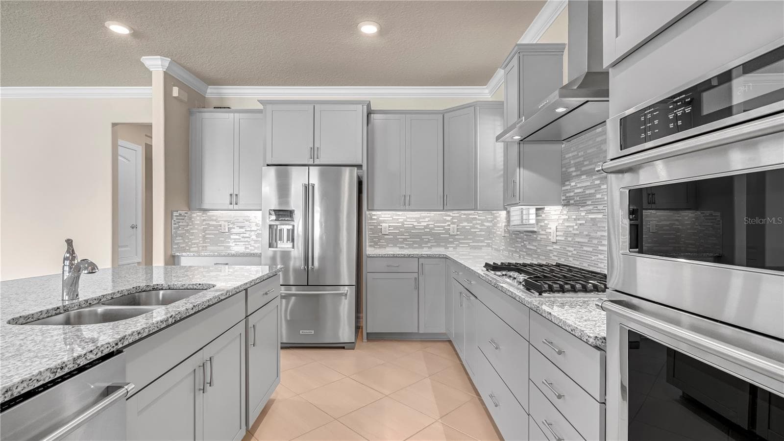 Single Family Residence at 9212 HANGING VINE CT, ORLANDO, photo 5 of 44