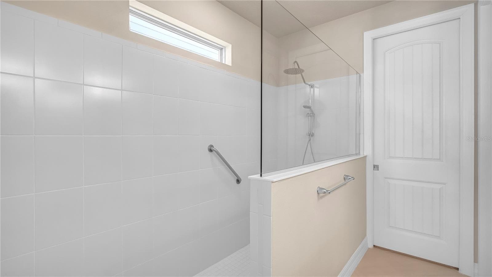 Single Family Residence at 9212 HANGING VINE CT, ORLANDO, photo 12 of 44