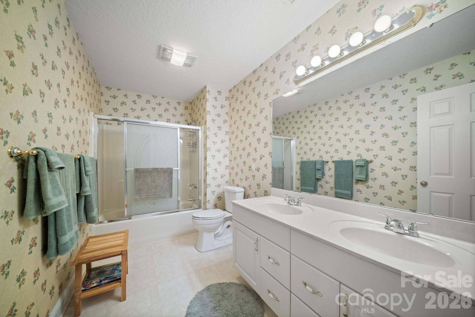 Bathroom Upstairs - 210 Clear Vista Circle, Asheville