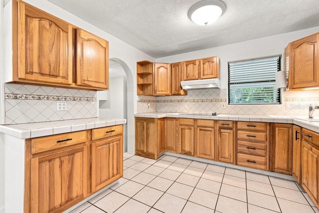 Single Family Residence at 7810 CHAPEL AVE, PORT RICHEY, photo 14 of 95