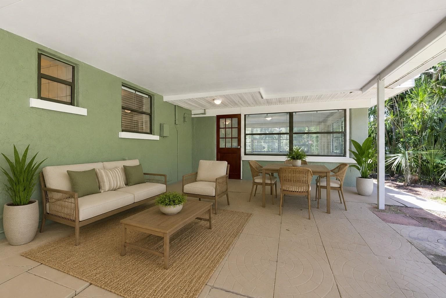 Virtually Staged Lanai - 7810 CHAPEL AVE, PORT RICHEY