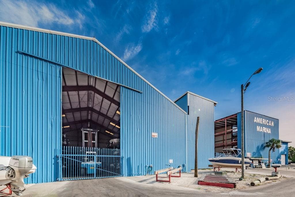 American Marina - 7810 CHAPEL AVE, PORT RICHEY