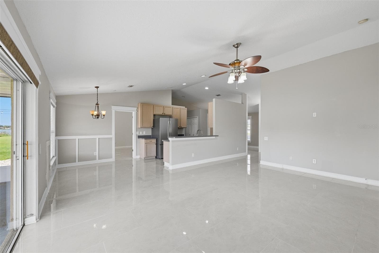 Single Family Residence at 6505 CLAIR NEST CT, APOLLO BEACH, photo 11 of 48