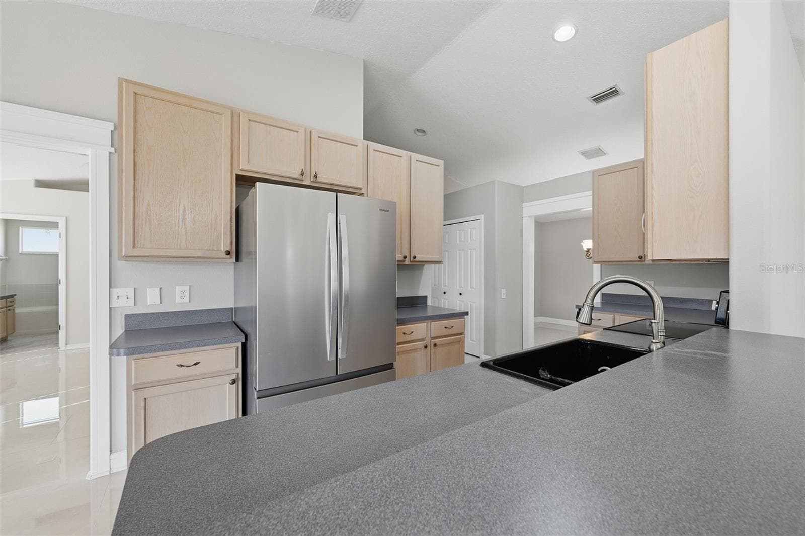 Single Family Residence at 6505 CLAIR NEST CT, APOLLO BEACH, photo 12 of 48