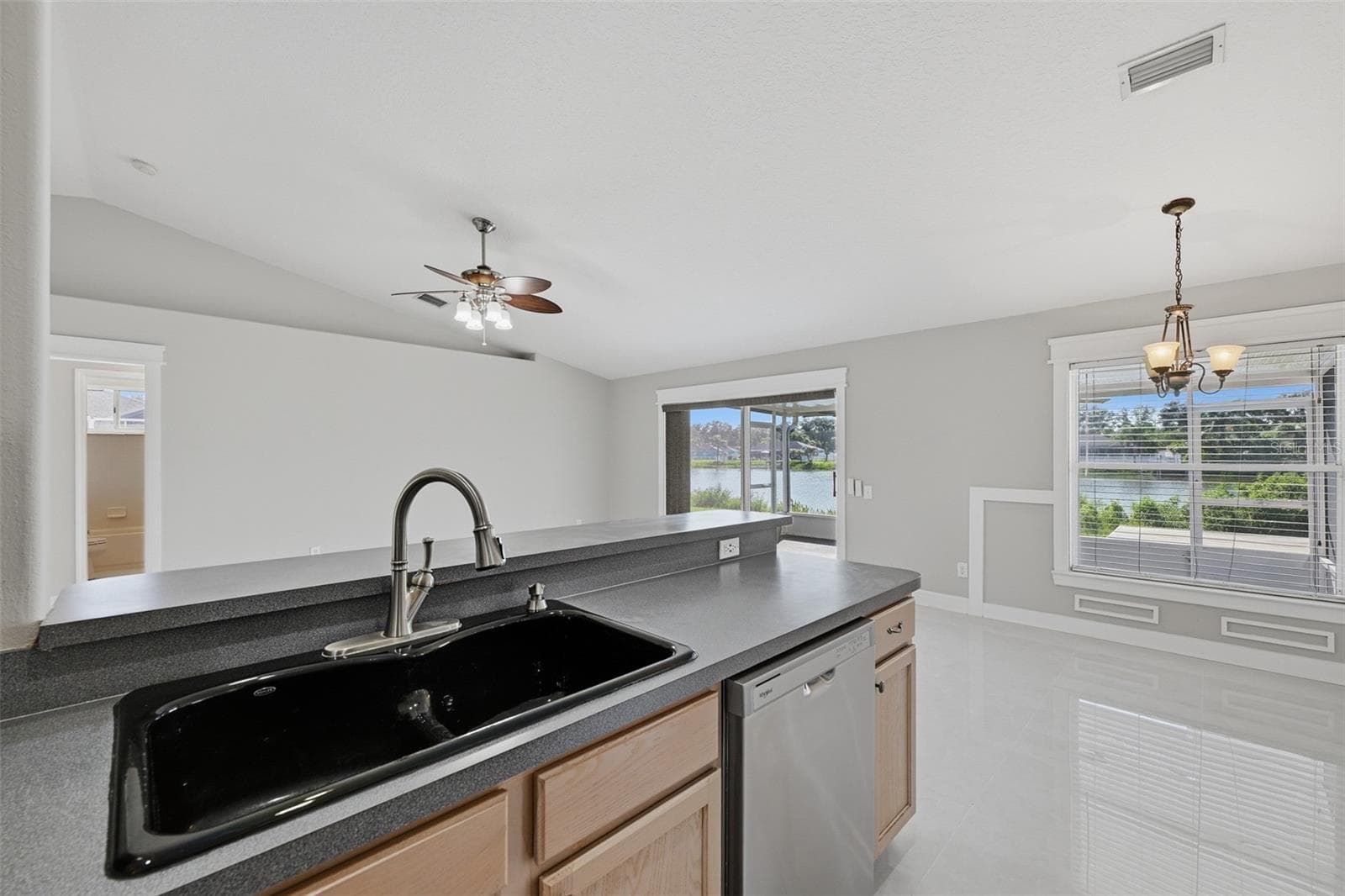 Single Family Residence at 6505 CLAIR NEST CT, APOLLO BEACH, photo 15 of 48