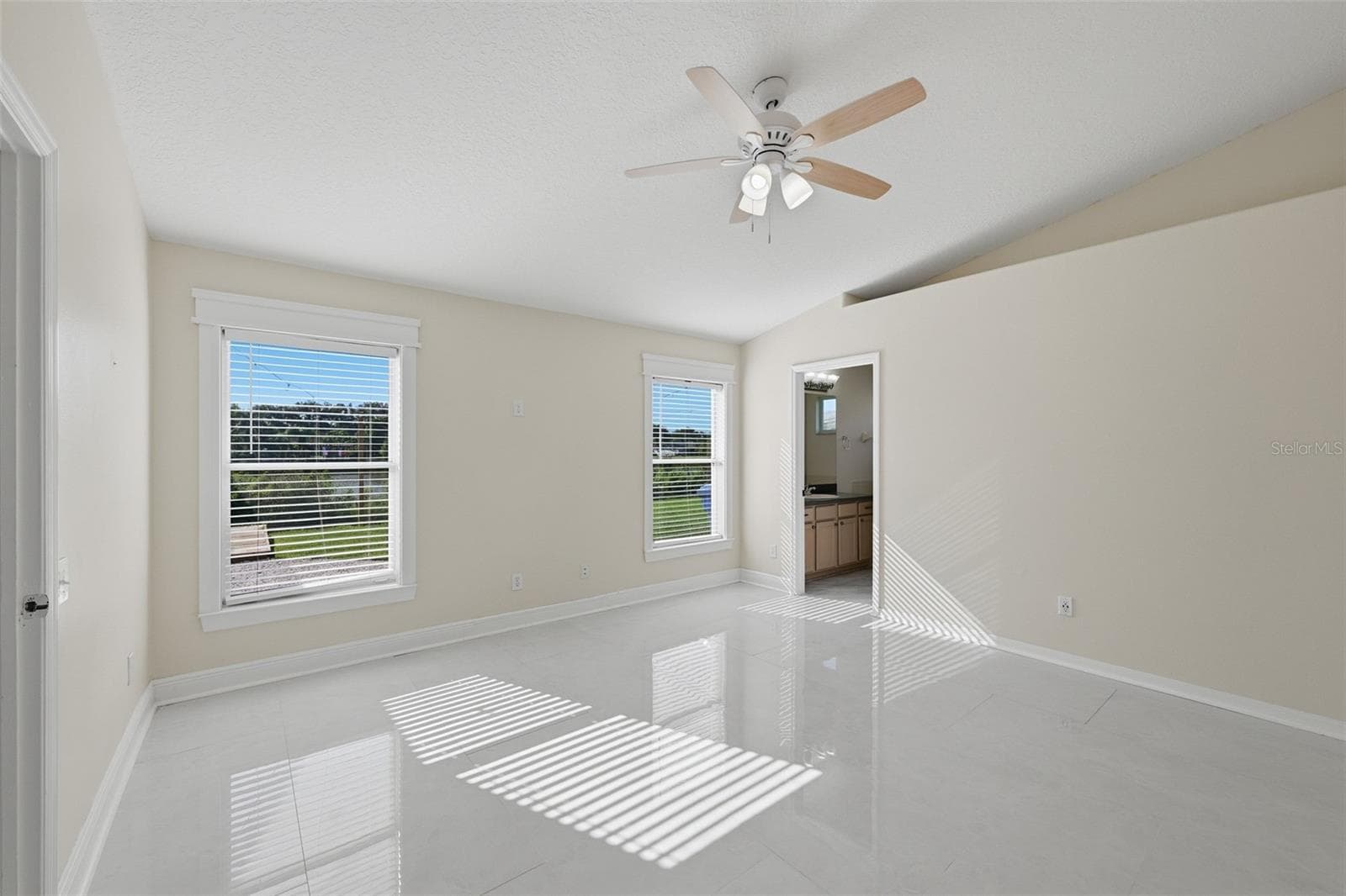 Single Family Residence at 6505 CLAIR NEST CT, APOLLO BEACH, photo 25 of 48