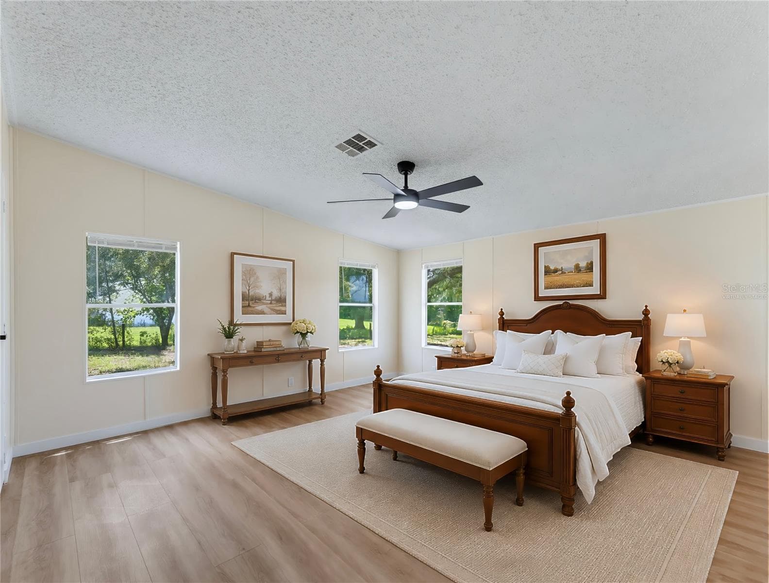 Virtually staged - 11106 FERNWAY LN, DADE CITY