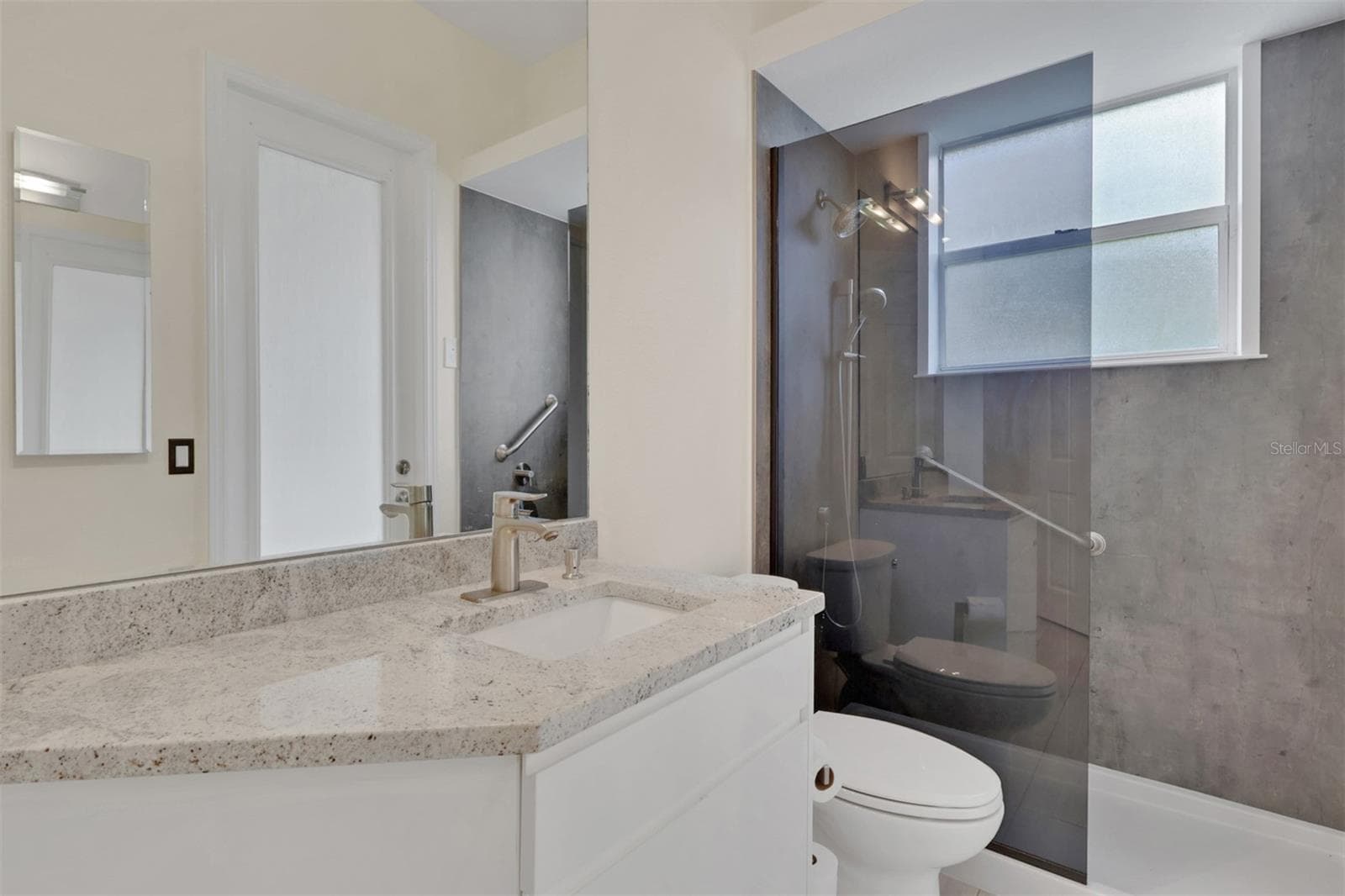 Guest Bathroom recently upgraded - 8596 SOUTHWIND BAY CIR, FORT MYERS
