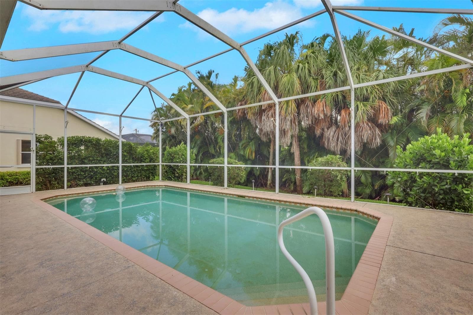 Single Family Residence at 8596 SOUTHWIND BAY CIR, FORT MYERS, photo 25 of 39