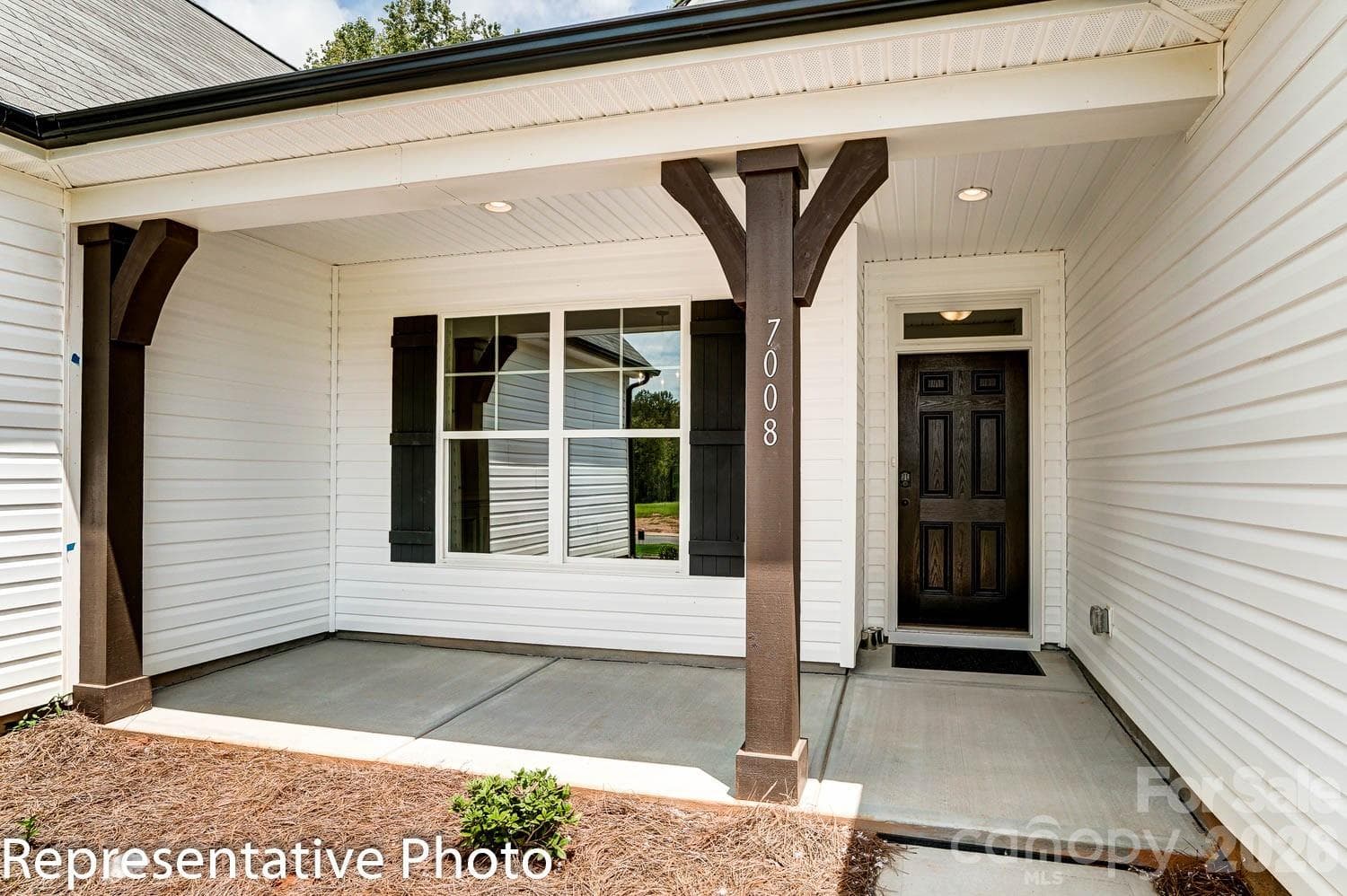 Single Family Residence at 5219 Devonshire Road, Denver, photo 4 of 28