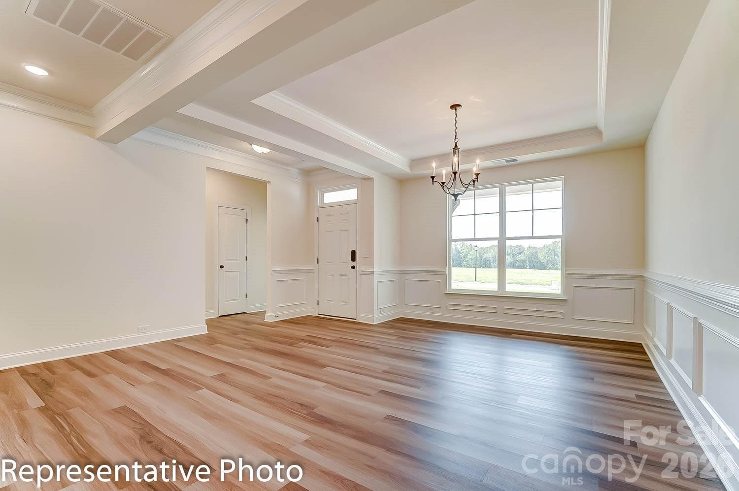 Single Family Residence at 5219 Devonshire Road, Denver, photo 7 of 28