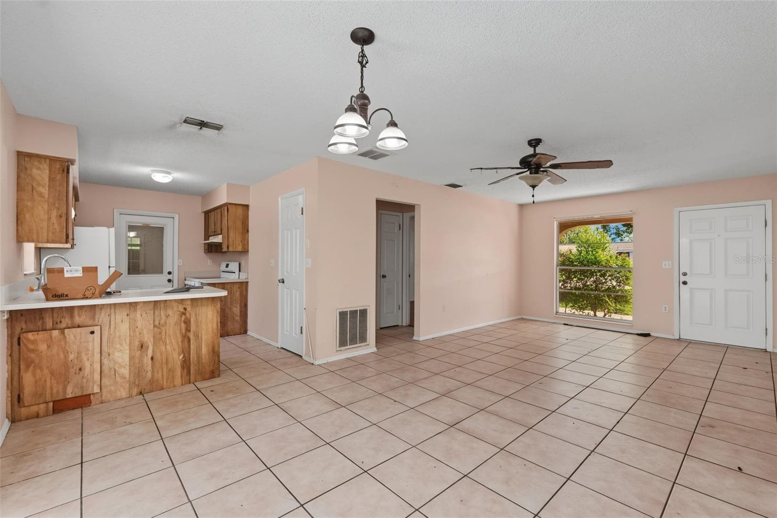Single Family Residence at 10394 UPTON ST, SPRING HILL, photo 12 of 32