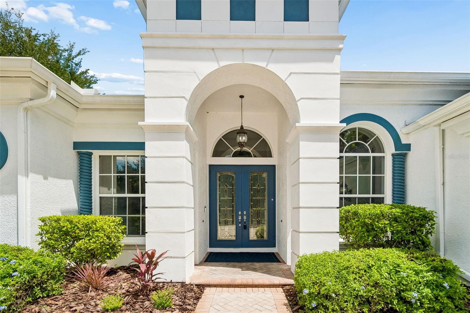 Single Family Residence at 21105 LAKE VIENNA DR, LAND O LAKES, photo 2 of 100