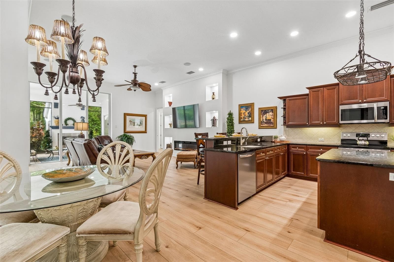 Single Family Residence at 21105 LAKE VIENNA DR, LAND O LAKES, photo 25 of 100