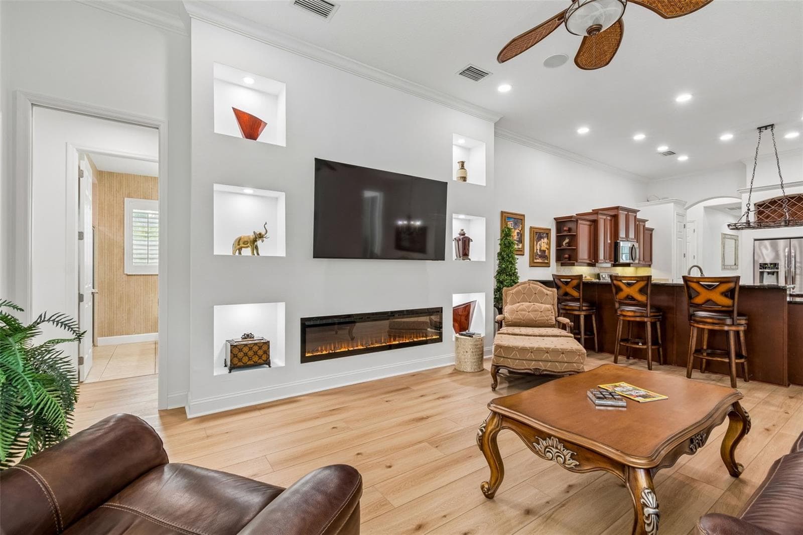 Single Family Residence at 21105 LAKE VIENNA DR, LAND O LAKES, photo 31 of 100