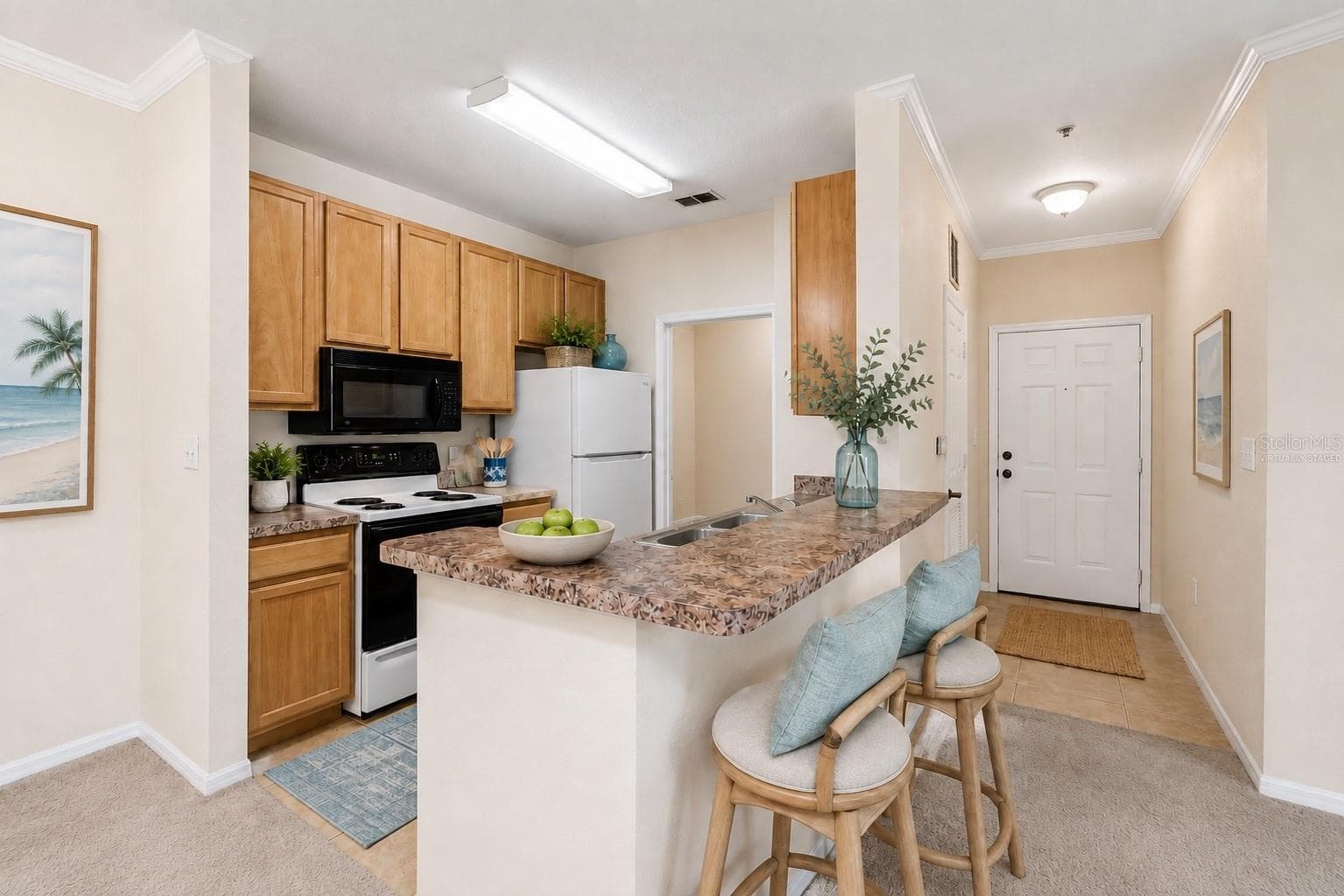 Virtually staged - 10203 COURTNEY PALMS BLVD #103, TAMPA