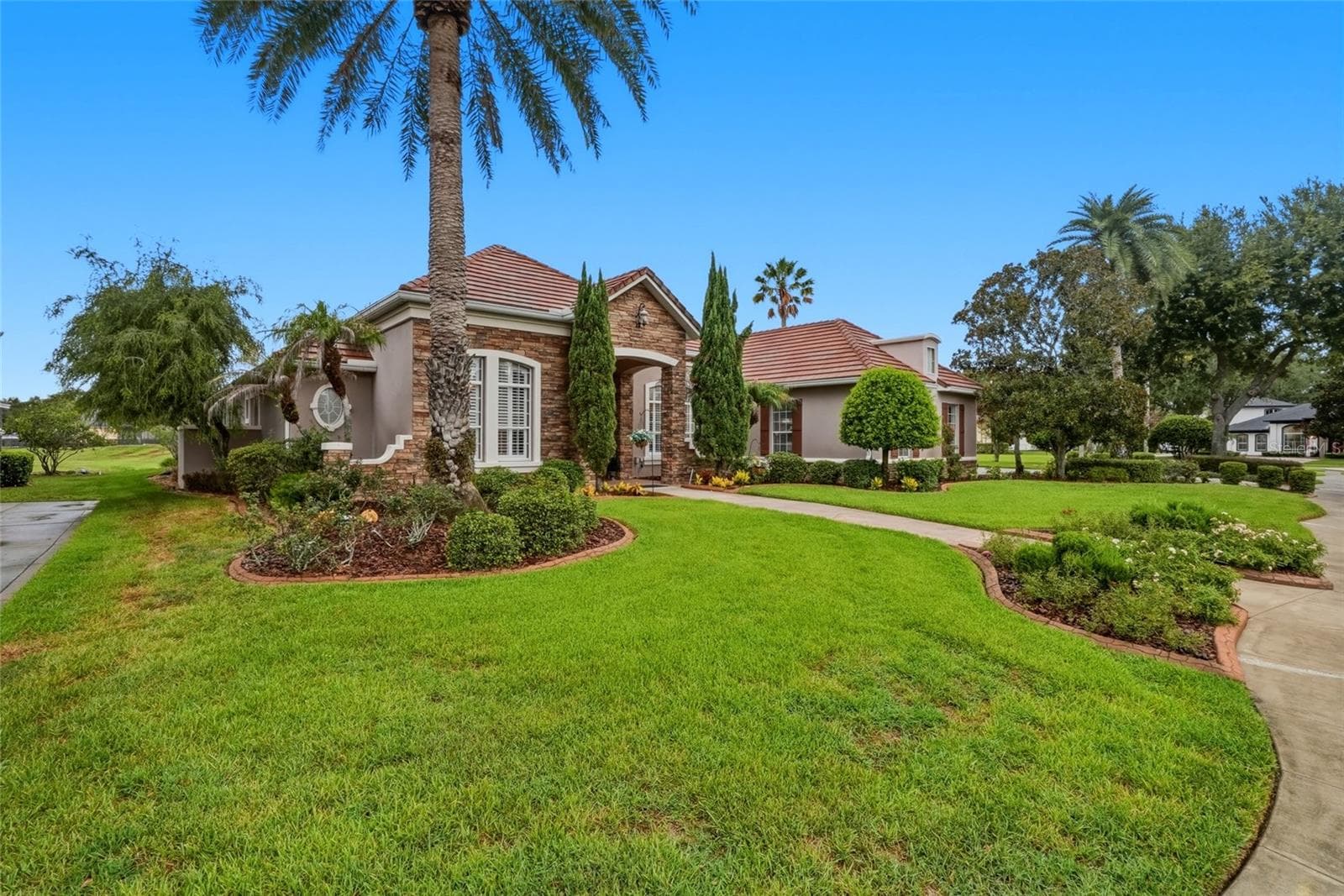 Single Family Residence at 1059 CEASARS CT, MOUNT DORA, photo 59 of 72