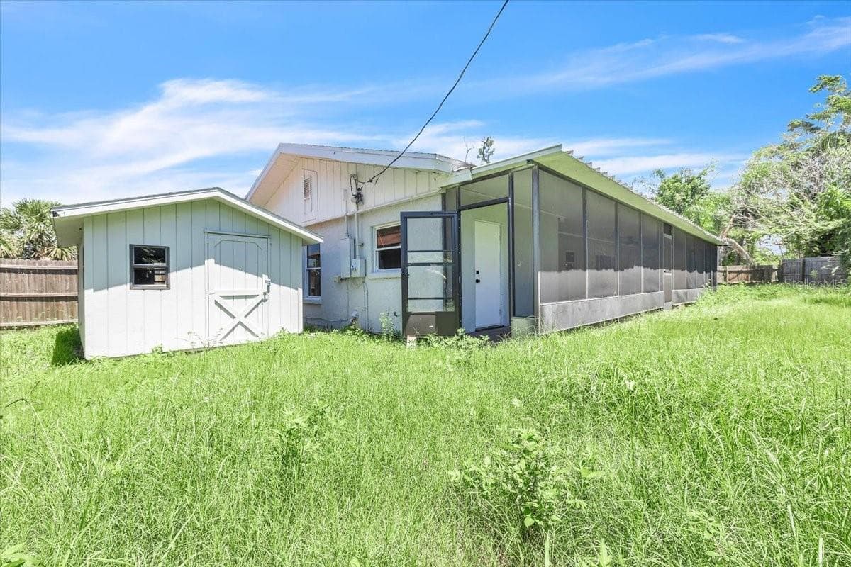 Single Family Residence at 807 LUCILLE AVE, NOKOMIS, photo 30 of 45