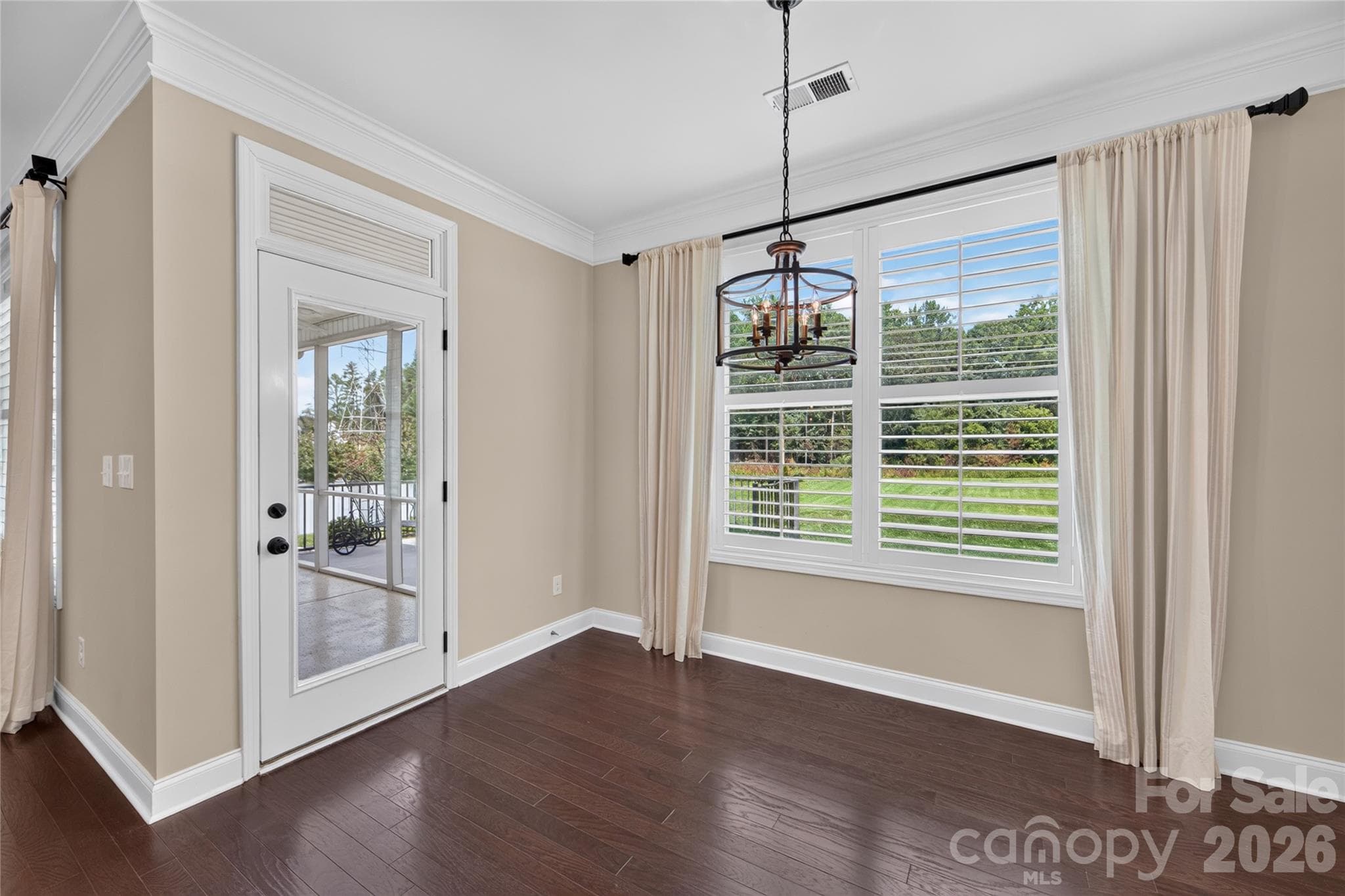 Single Family Residence at 6403 Torrence Trace Drive, Huntersville, photo 19 of 42