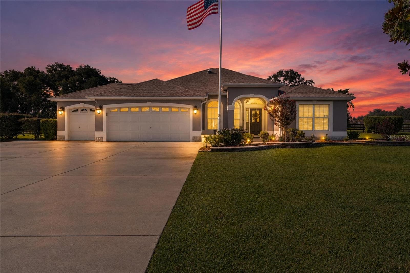 4190 County Road 121D - 4190 COUNTY ROAD 121D, WILDWOOD