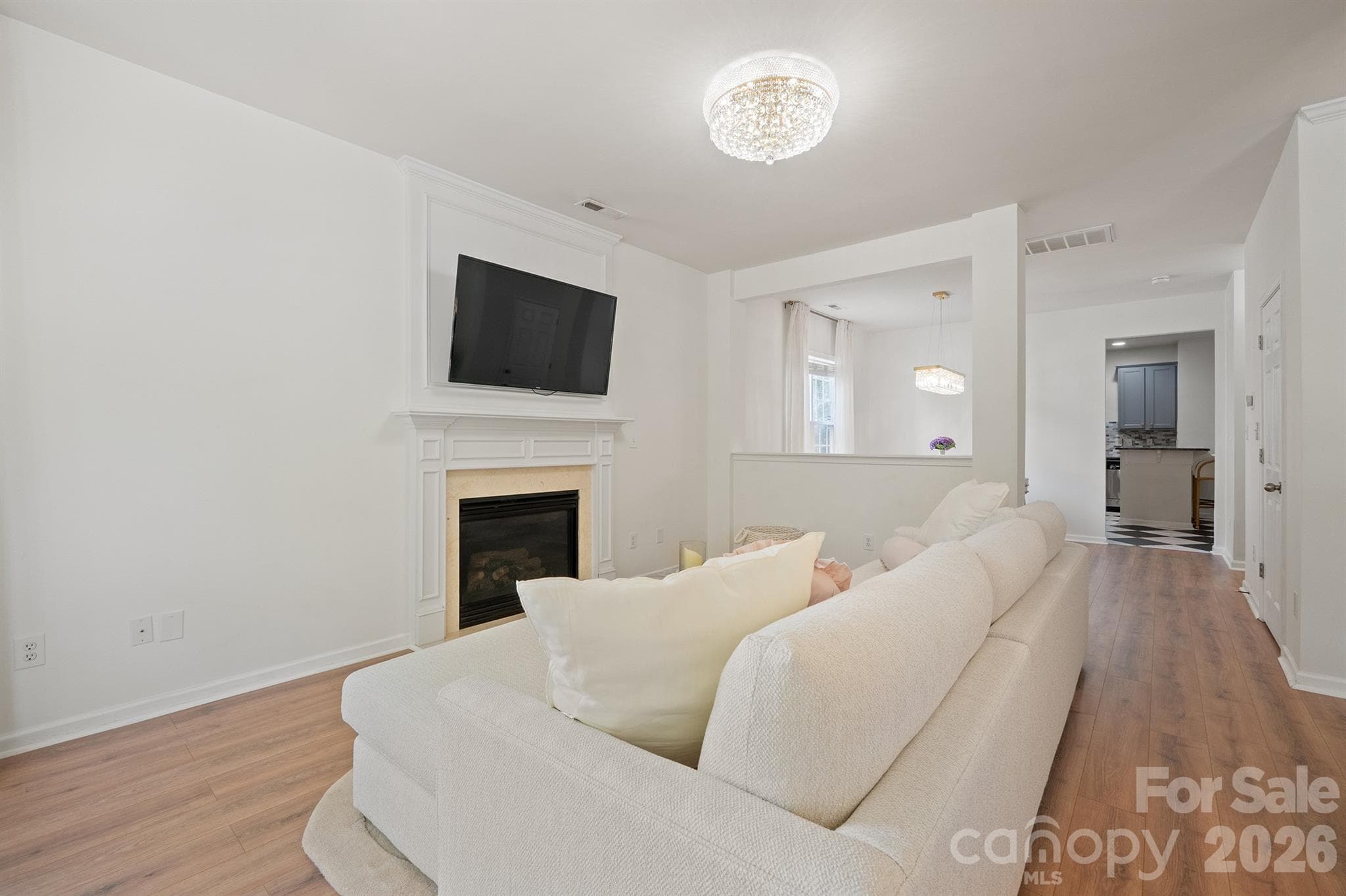 Single Family Residence at 17916 Caldwell Track Drive, Cornelius, photo 7 of 37
