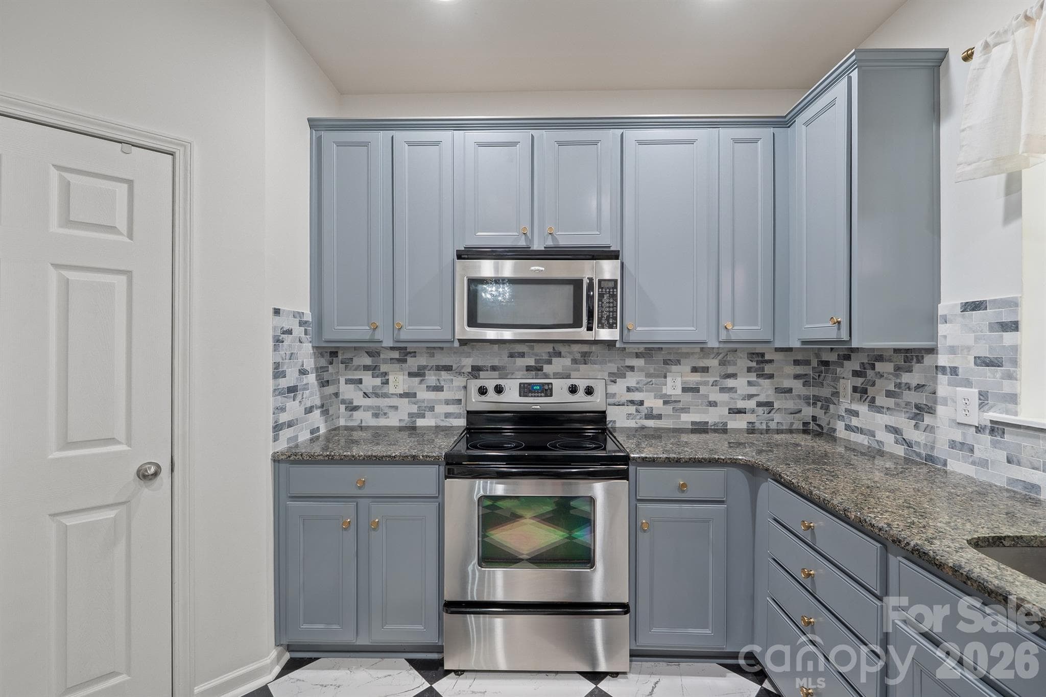 Single Family Residence at 17916 Caldwell Track Drive, Cornelius, photo 15 of 37