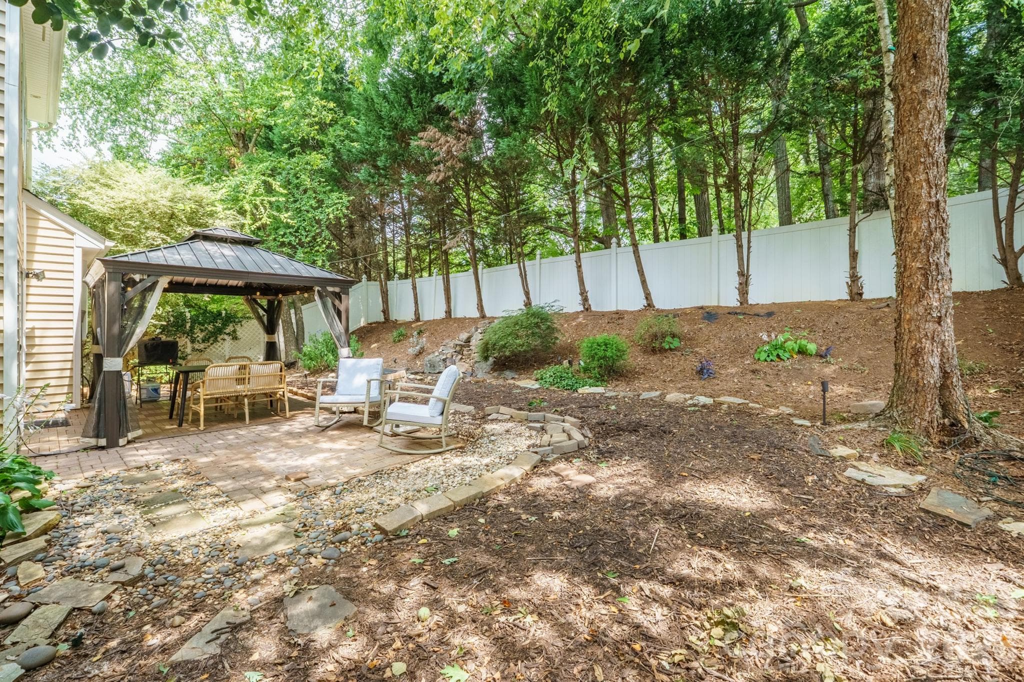 Single Family Residence at 17916 Caldwell Track Drive, Cornelius, photo 35 of 37