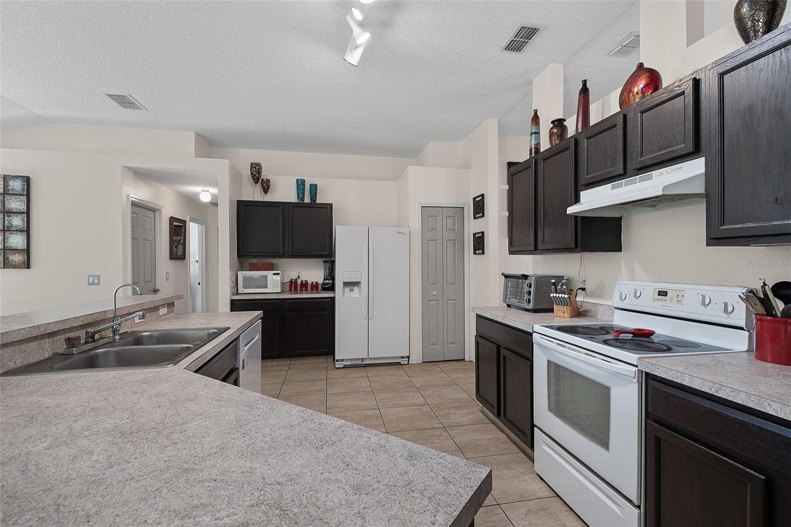 Single Family Residence at 3 RUSSMAN LN, PALM COAST, photo 14 of 69