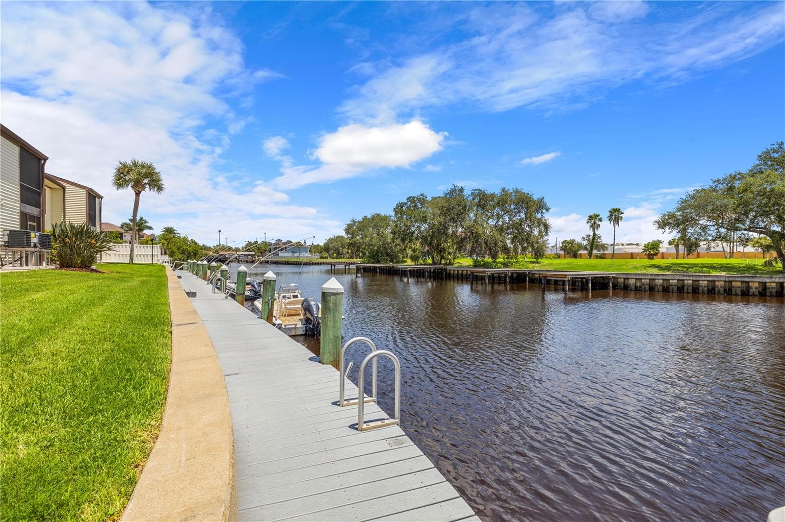 Condominium at 428 MOORINGS COVE DR #7F, TARPON SPRINGS, photo 38 of 57