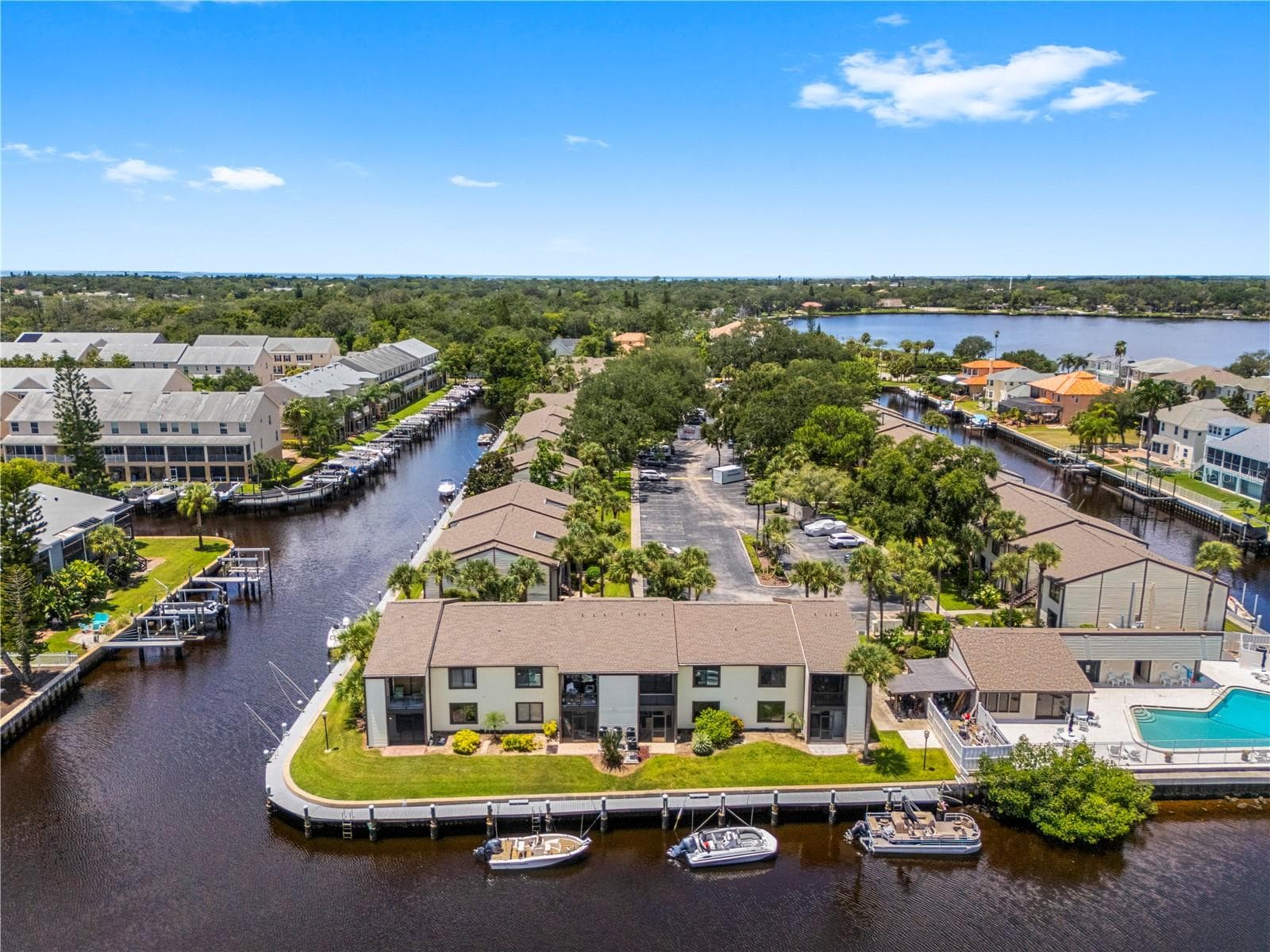 Condominium at 428 MOORINGS COVE DR #7F, TARPON SPRINGS, photo 46 of 57