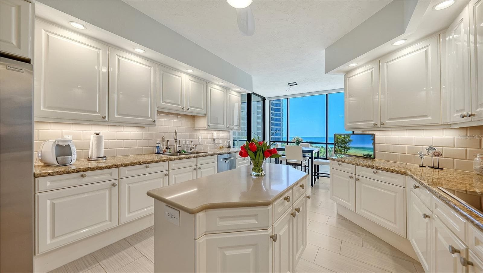 Condominium at 1241 GULF OF MEXICO DR #303, LONGBOAT KEY, photo 22 of 78