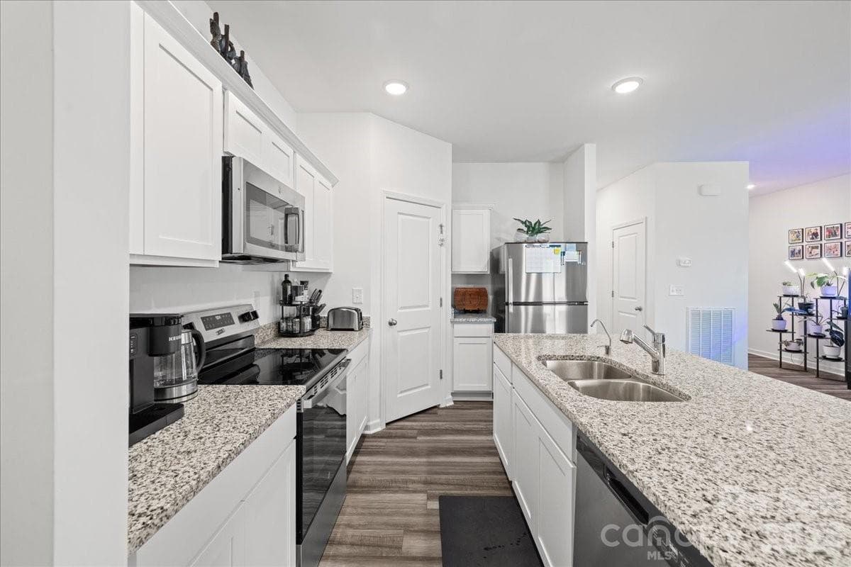 Single Family Residence at 144 BABBLING BROOK Drive, Clayton, photo 25 of 48