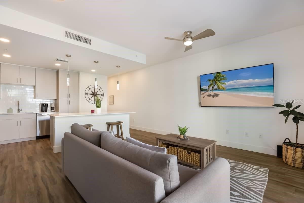 Condominium at 1703 N TAMIAMI TRL #210, SARASOTA, photo 18 of 41