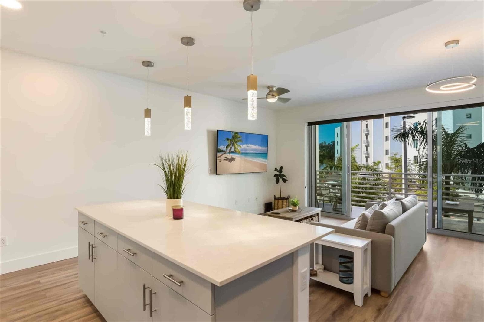 Condominium at 1703 N TAMIAMI TRL #210, SARASOTA, photo 15 of 41