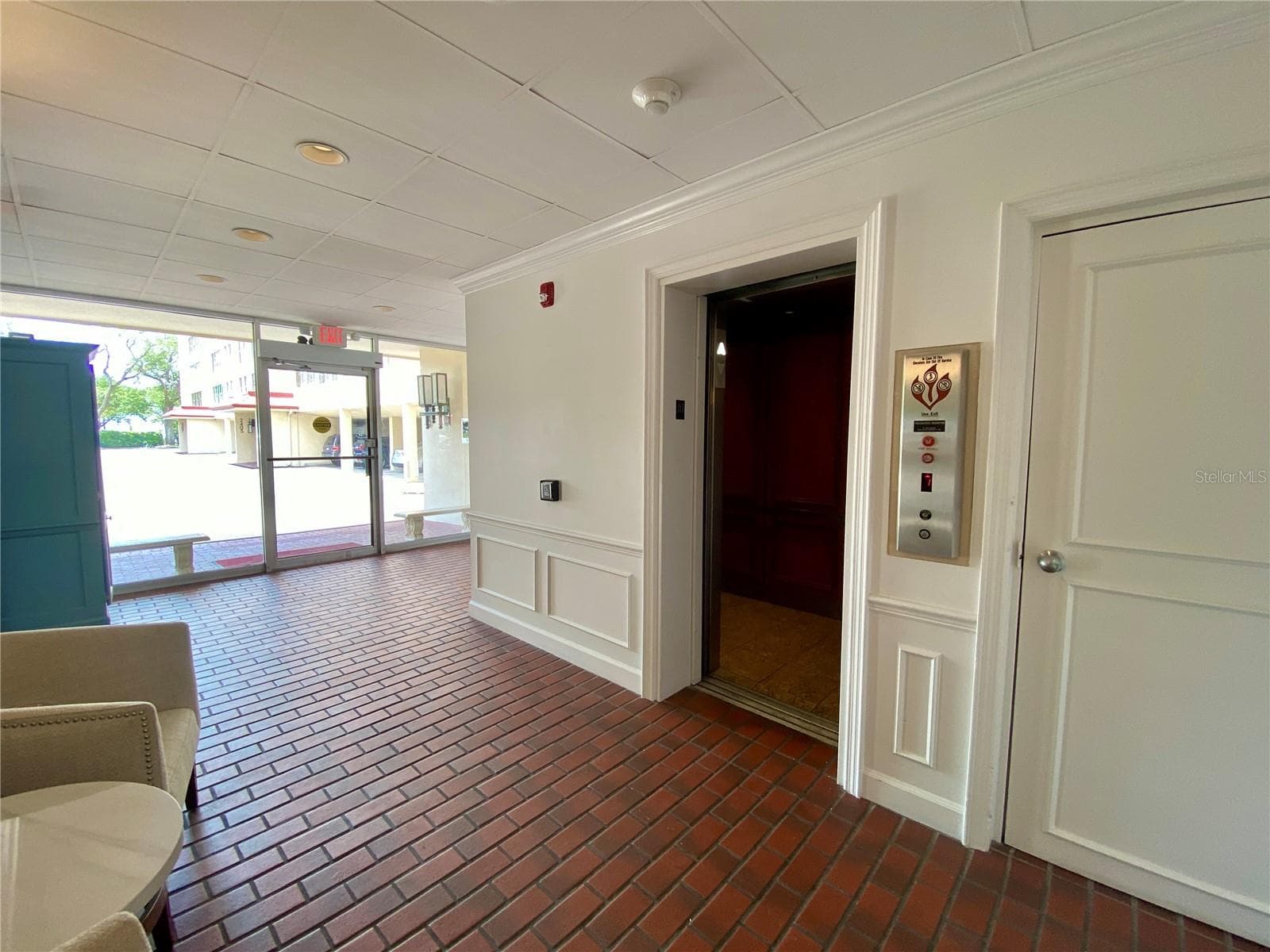 Elevator to the 4th floor - 2403 S ARDSON PL #402B, TAMPA