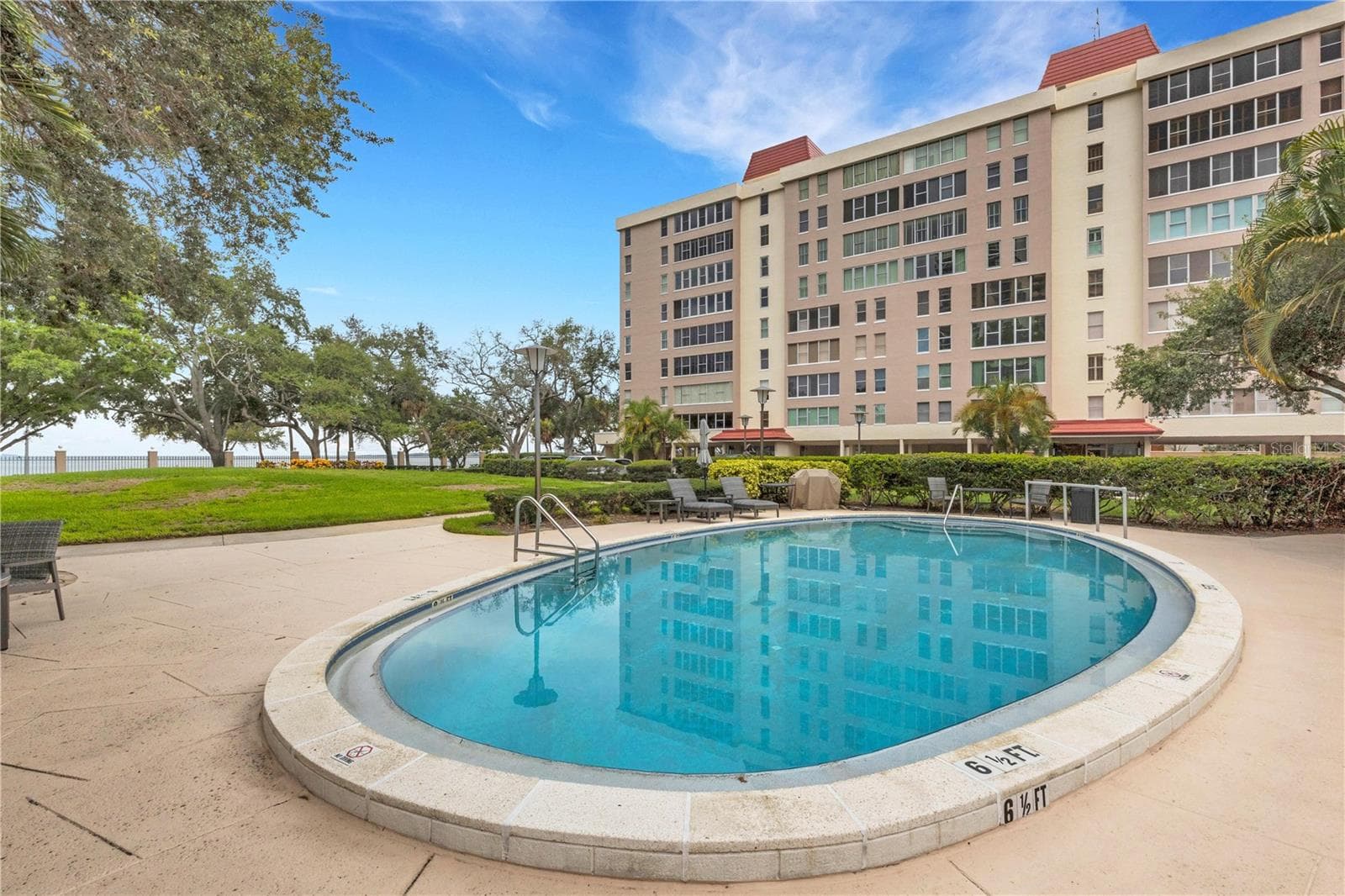 community Pool - 2403 S ARDSON PL #402B, TAMPA