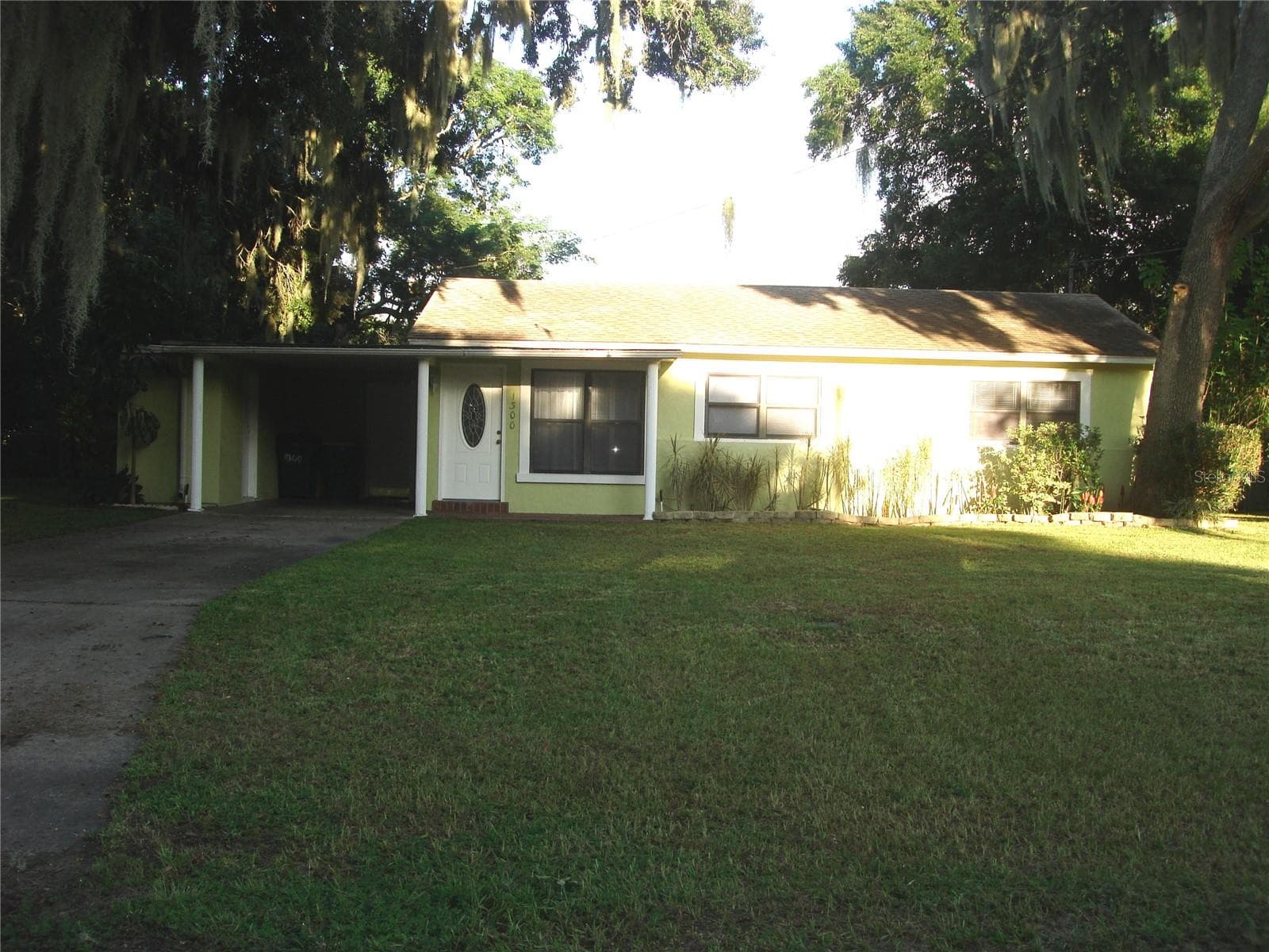 FRONT - 1300 PARK AVE, TAVARES