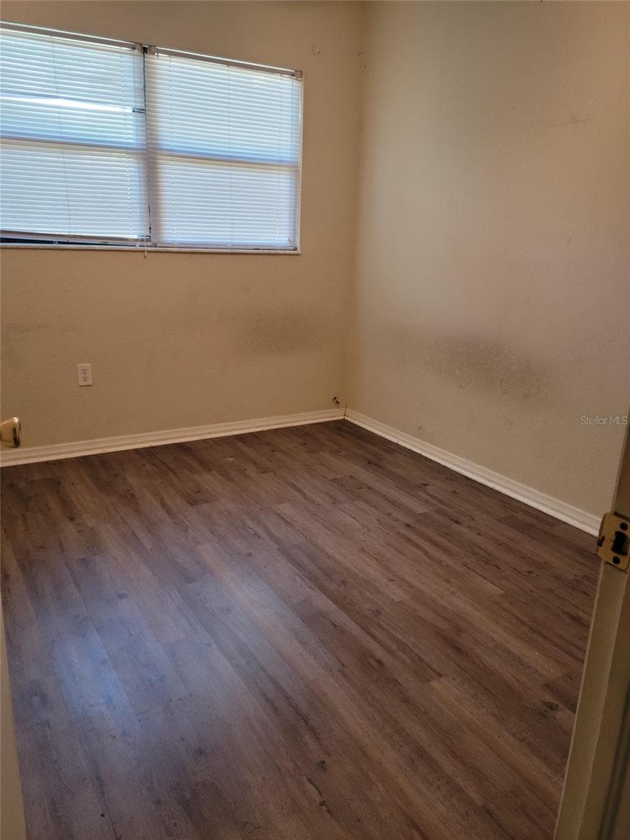 PRIMARY BEDROOM - 1300 PARK AVE, TAVARES