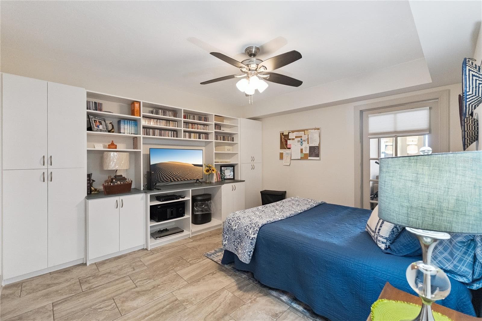 Front Guest Room - 2055 S ATLANTIC AVE #705, DAYTONA BEACH SHORES