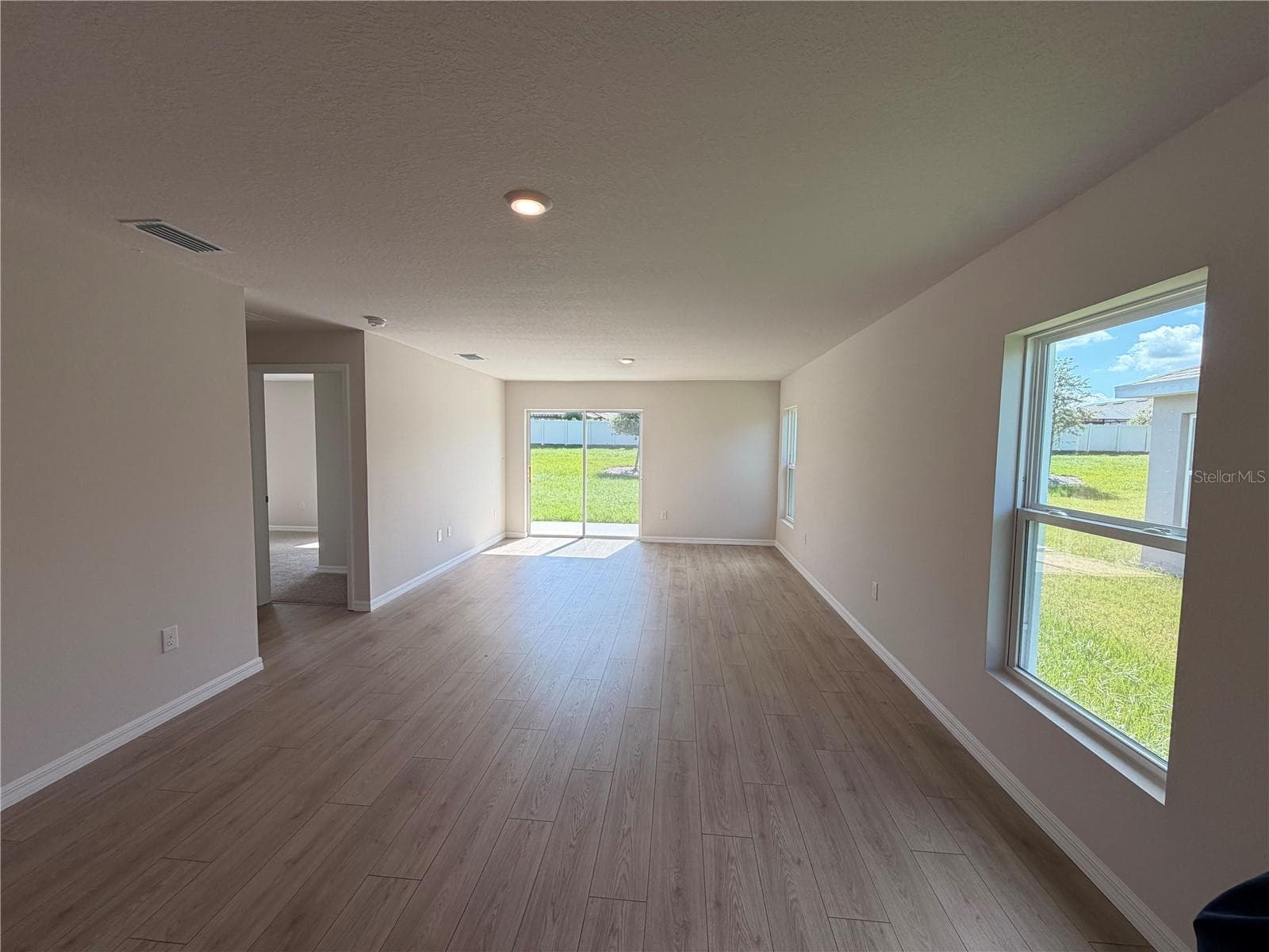 Single Family Residence at 11010 44TH AVE E, PALMETTO, photo 3 of 43