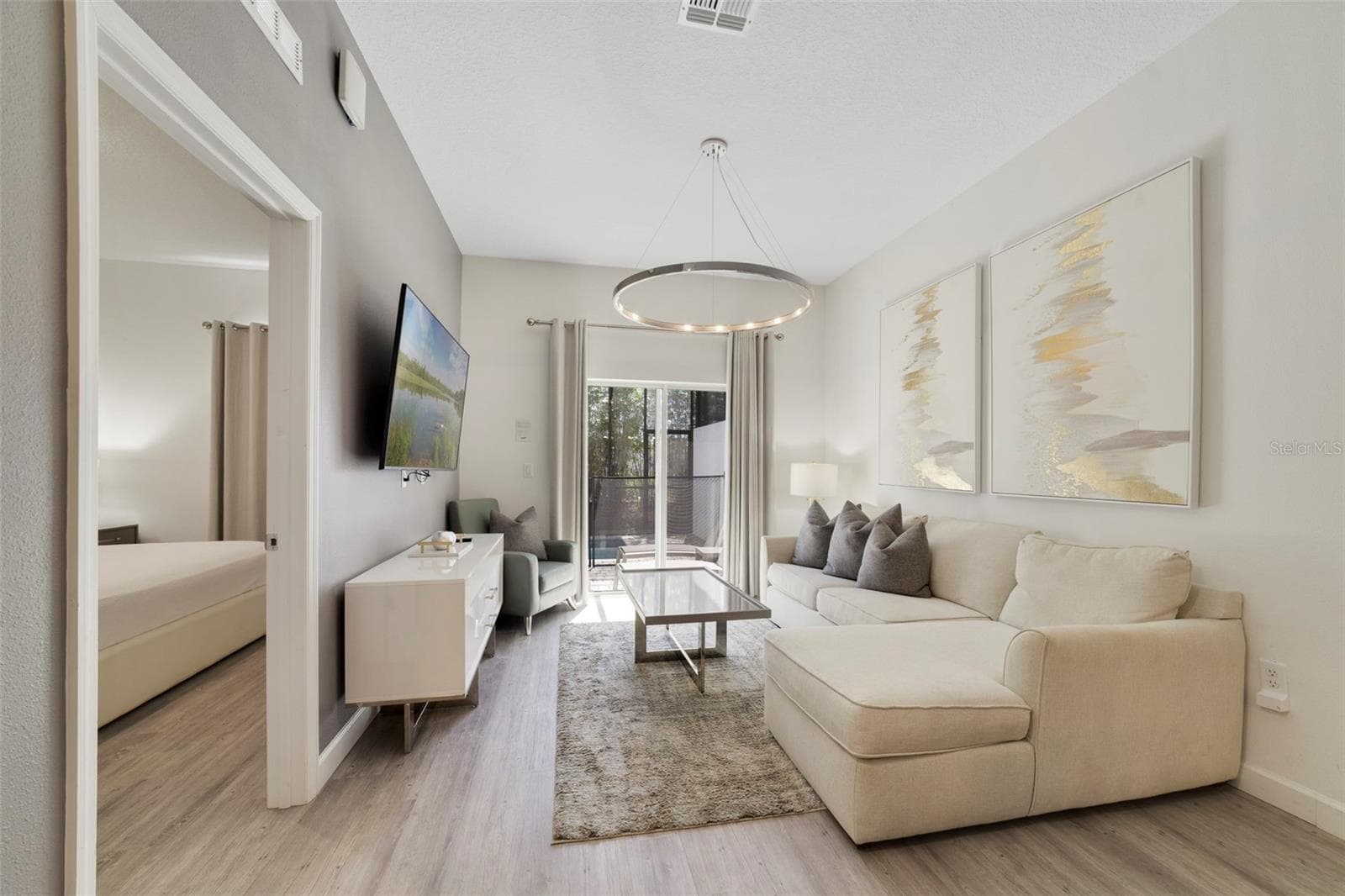 Living Area. - 340 FAMAGUSTA DR, DAVENPORT