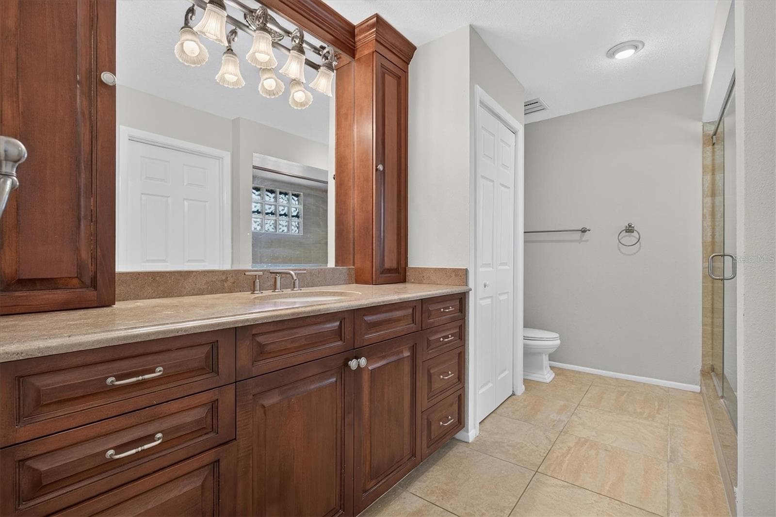 Bath 4 - 2631 ROYAL LIVERPOOL DR, TARPON SPRINGS