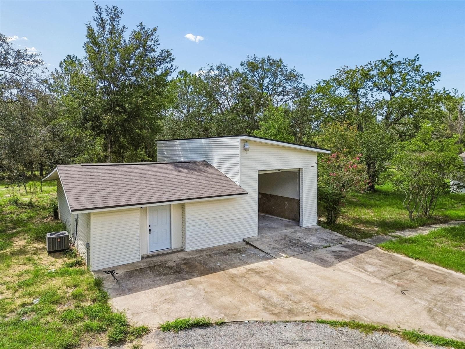 Single Family Residence at 17503 GALVESTON ST, SPRING HILL, photo 5 of 28