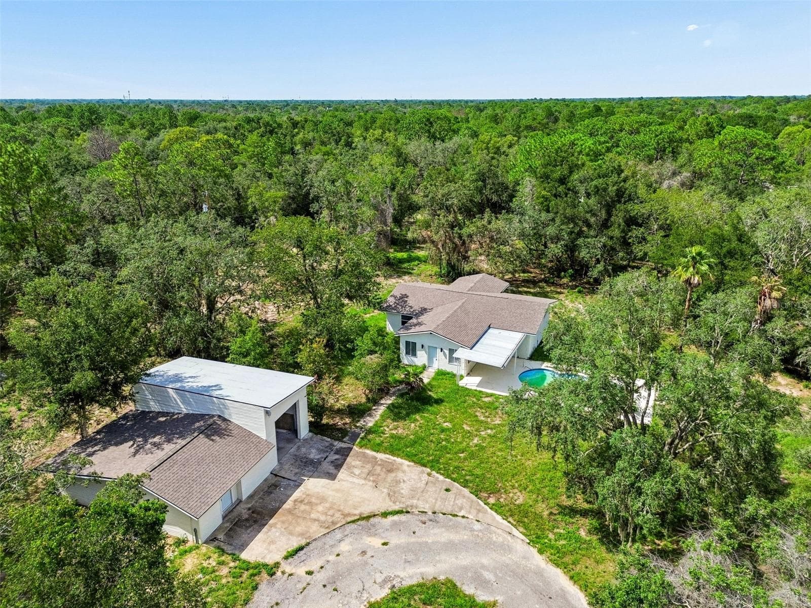 Single Family Residence at 17503 GALVESTON ST, SPRING HILL, photo 12 of 28