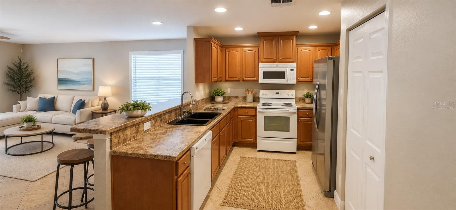 Virtually Staged - 6807 E NORTH BAY ST, TAMPA