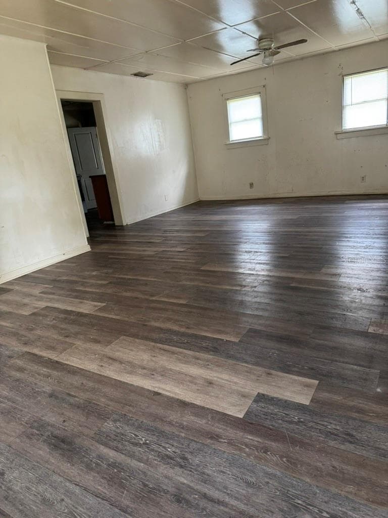 Single Family Residence at 1049 PLATEAU AVE, LAKELAND, photo 3 of 16