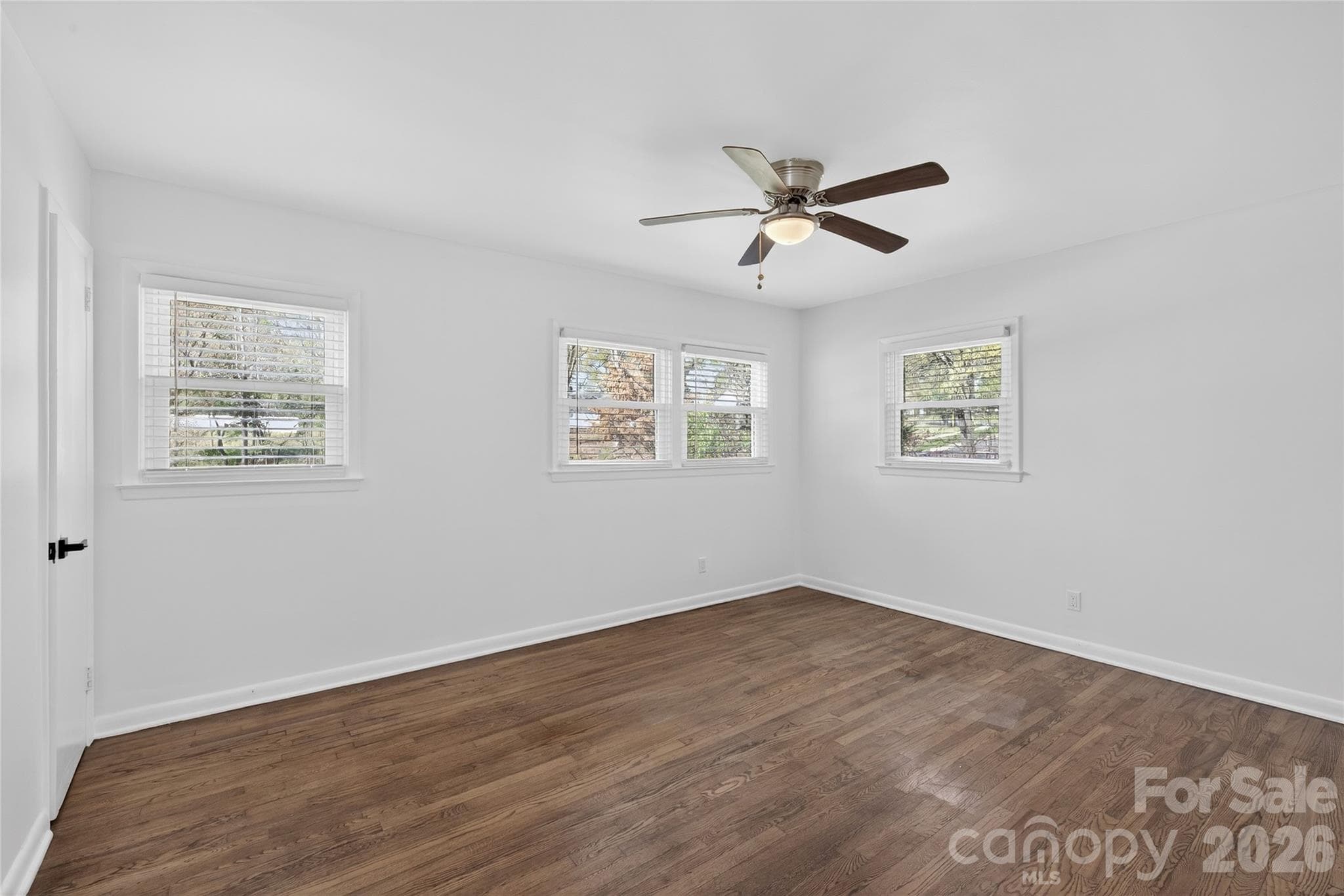 Single Family Residence at 5412 Milhaven Lane, Charlotte, photo 20 of 37