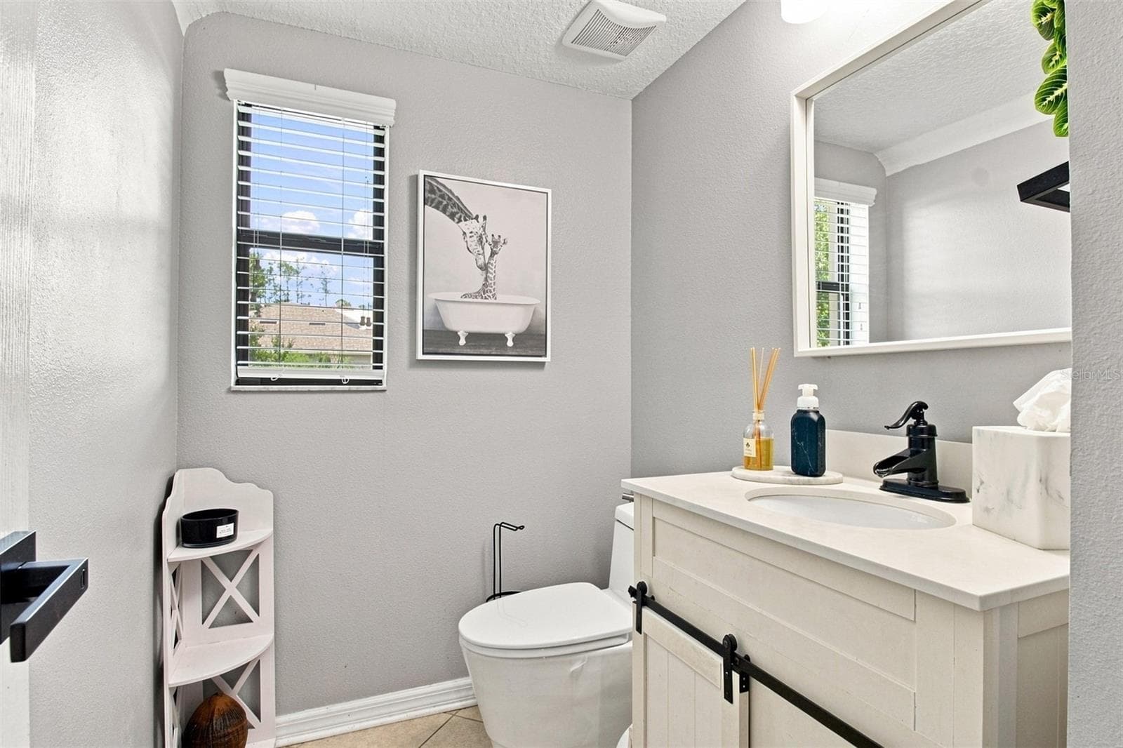 Single Family Residence at 32126 GARDEN ALCOVE LOOP, WESLEY CHAPEL, photo 18 of 46